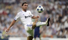 开云平台-布克狂飙40+导演逆转，国王提前终结悬念送活塞连败