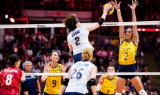 开云足球直播-关于巴西女排队长激动泪洒领奖台的信息