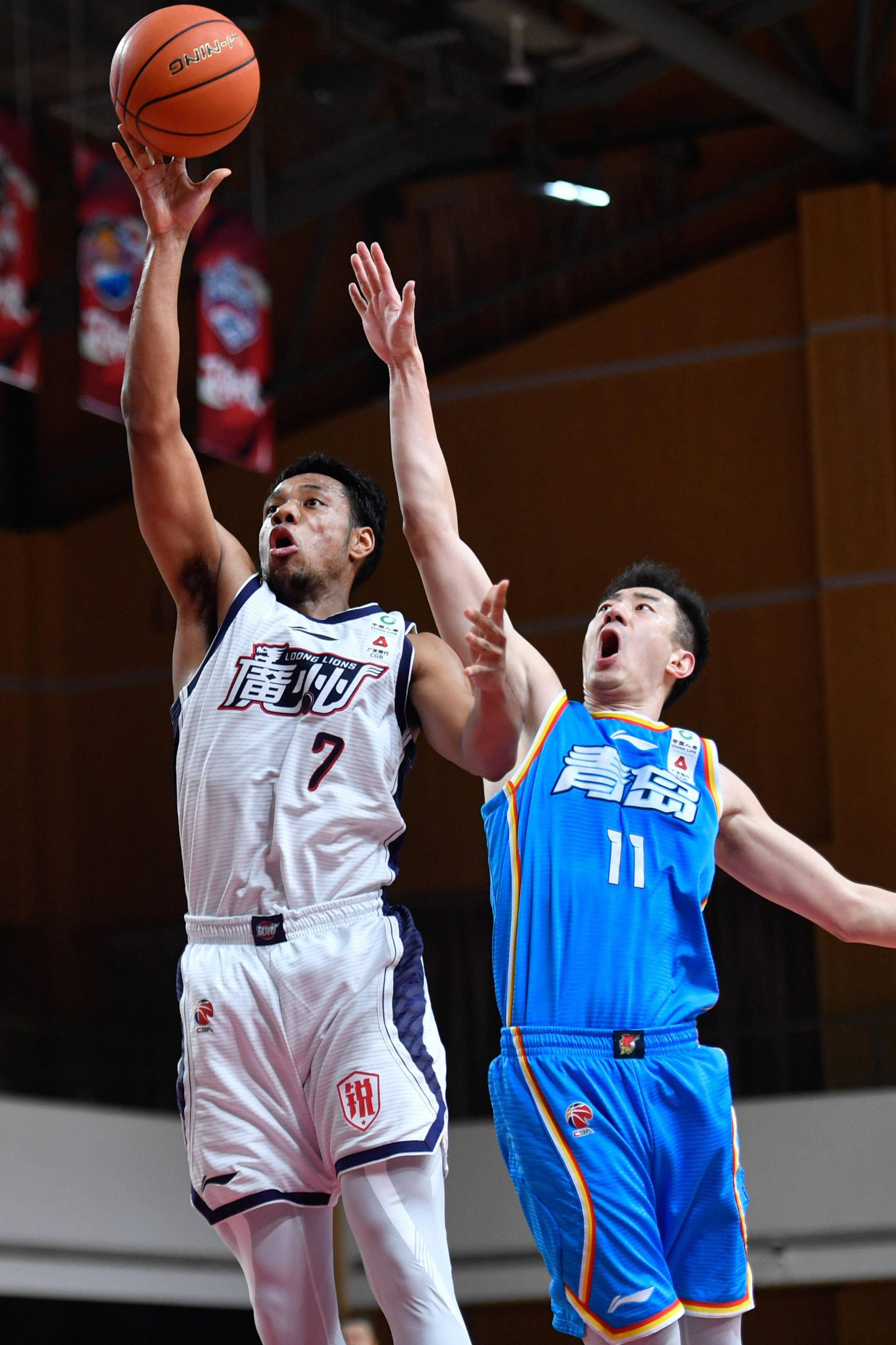 关于江苏队奋力追赶，力克青岛队的信息