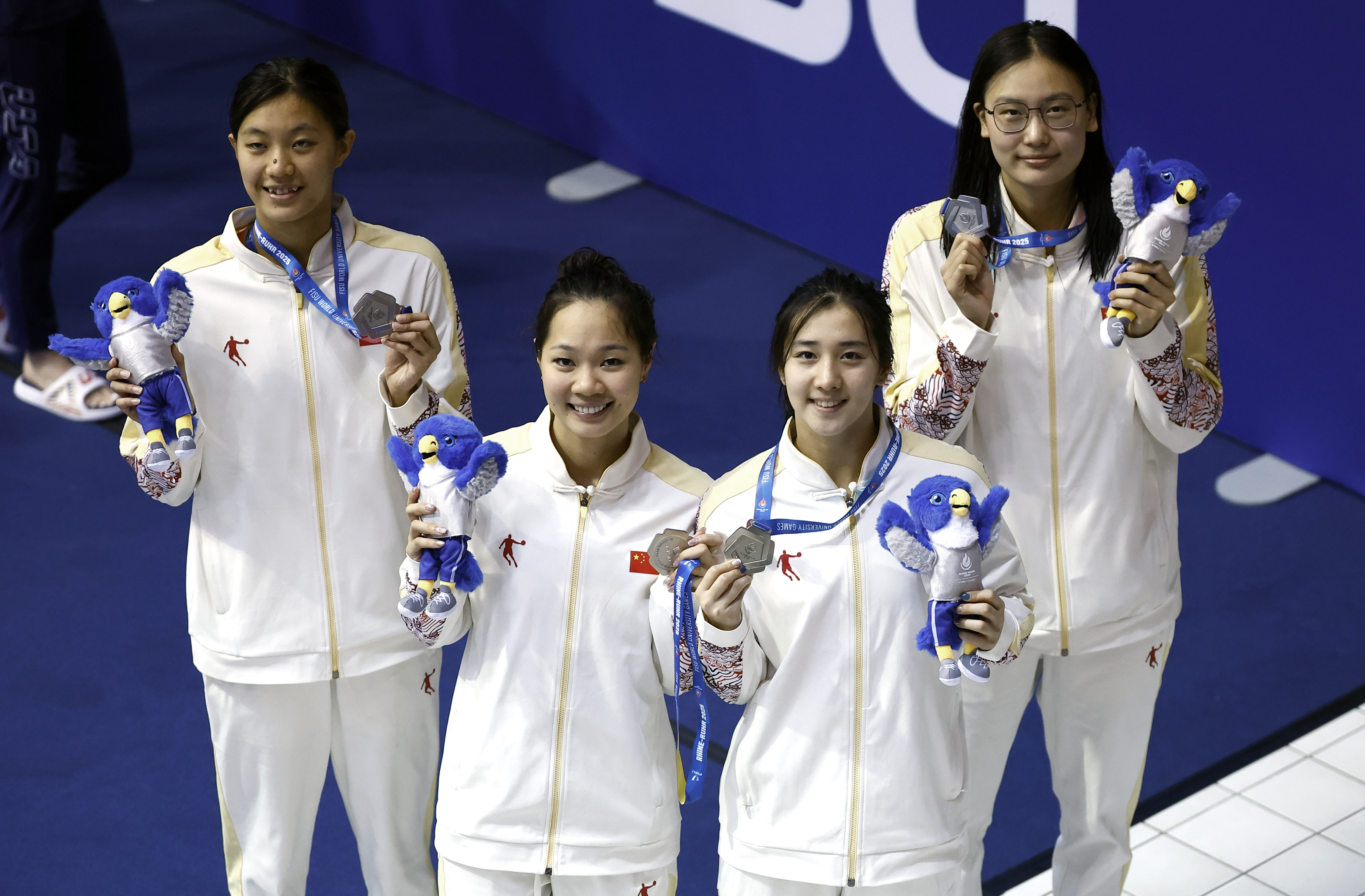 游泳银牌夺得,泳坛新星崭露头角的简单介绍 游泳银牌夺得,泳坛新星崭露头角的简单介绍