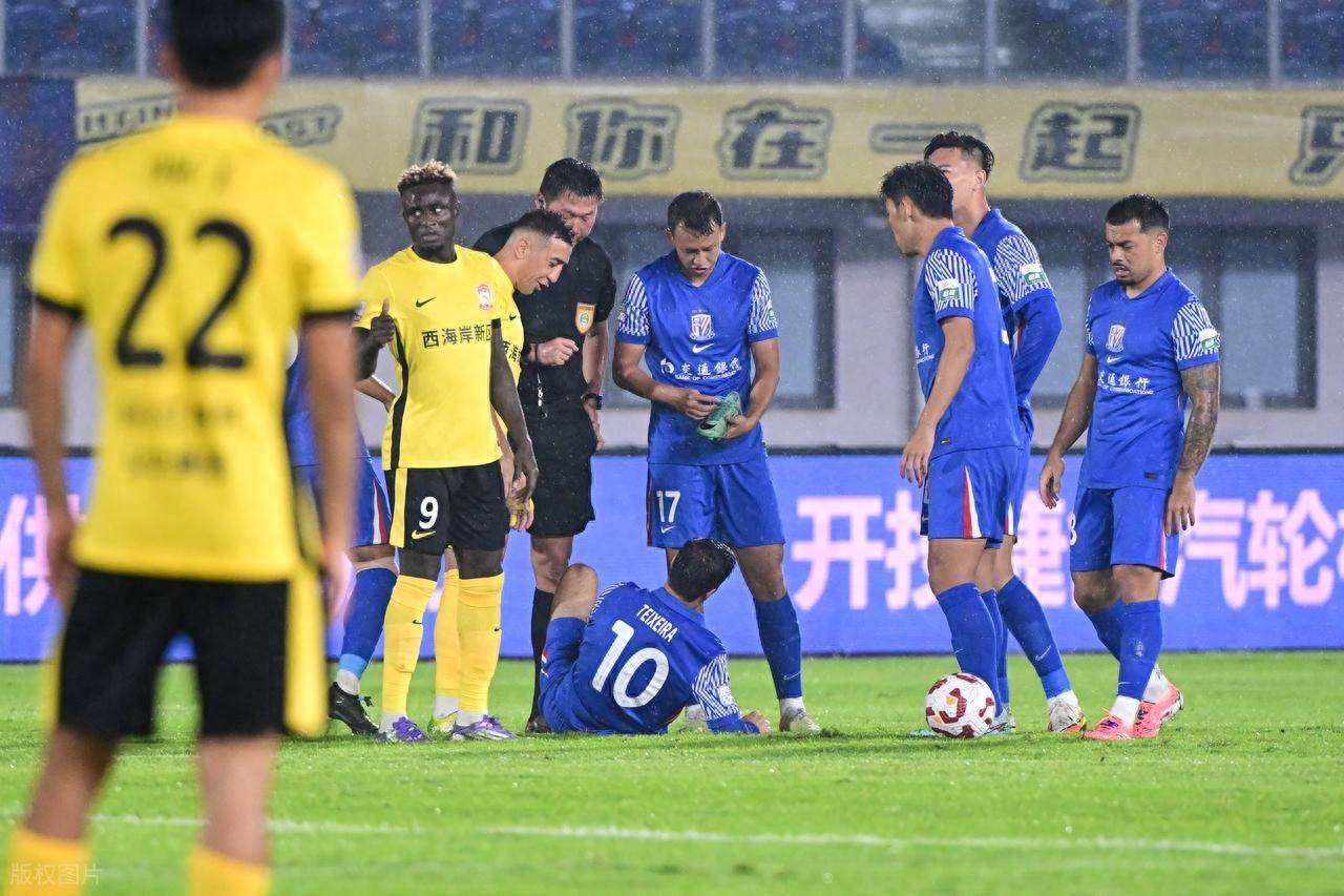 上海申花取胜武汉卓尔，展现出色的整体实力的简单介绍