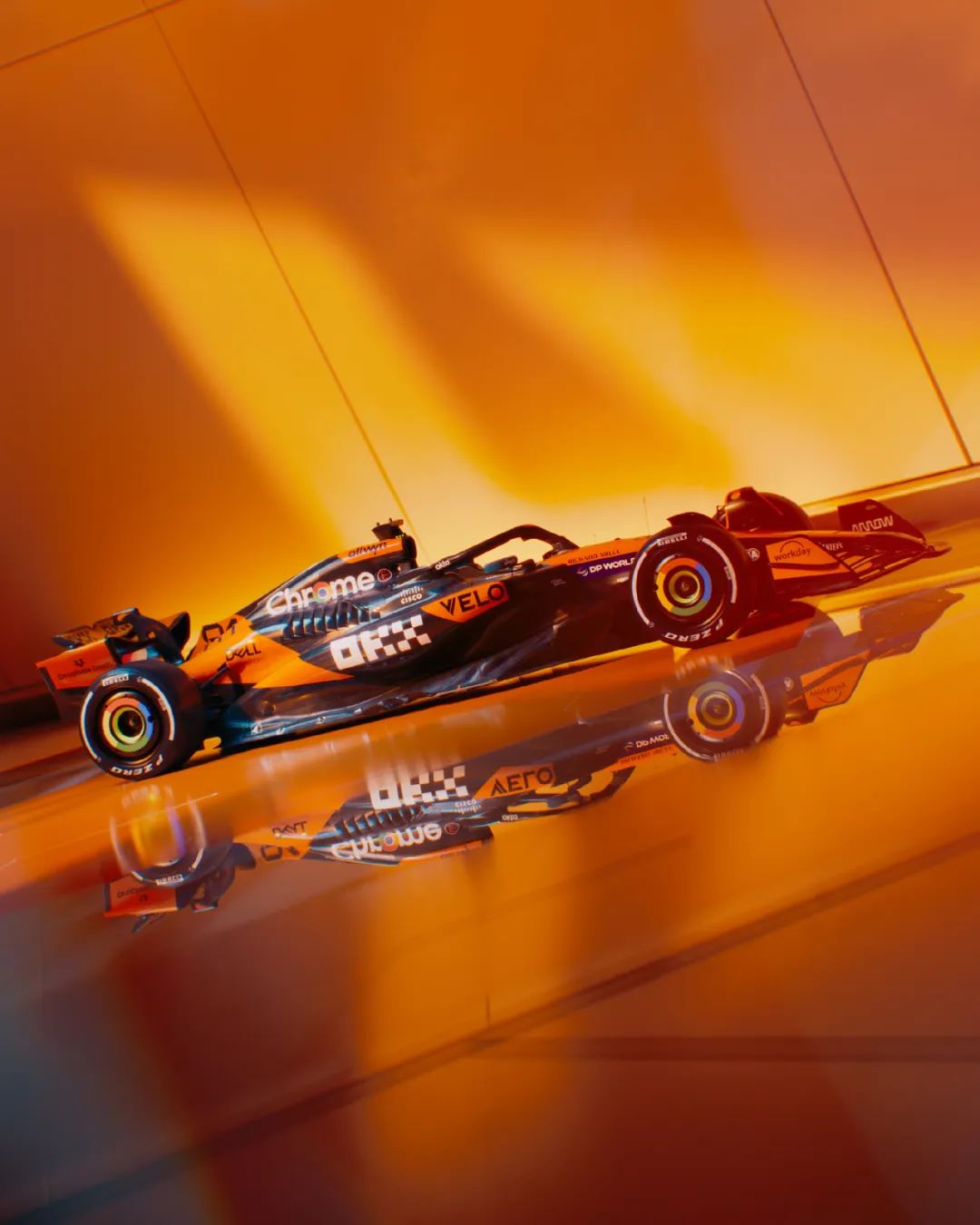 包含索伯车队绝杀红牛二队,塞恩斯带队取胜的词条 包含索伯车队绝杀红牛二队,塞恩斯带队取胜的词条