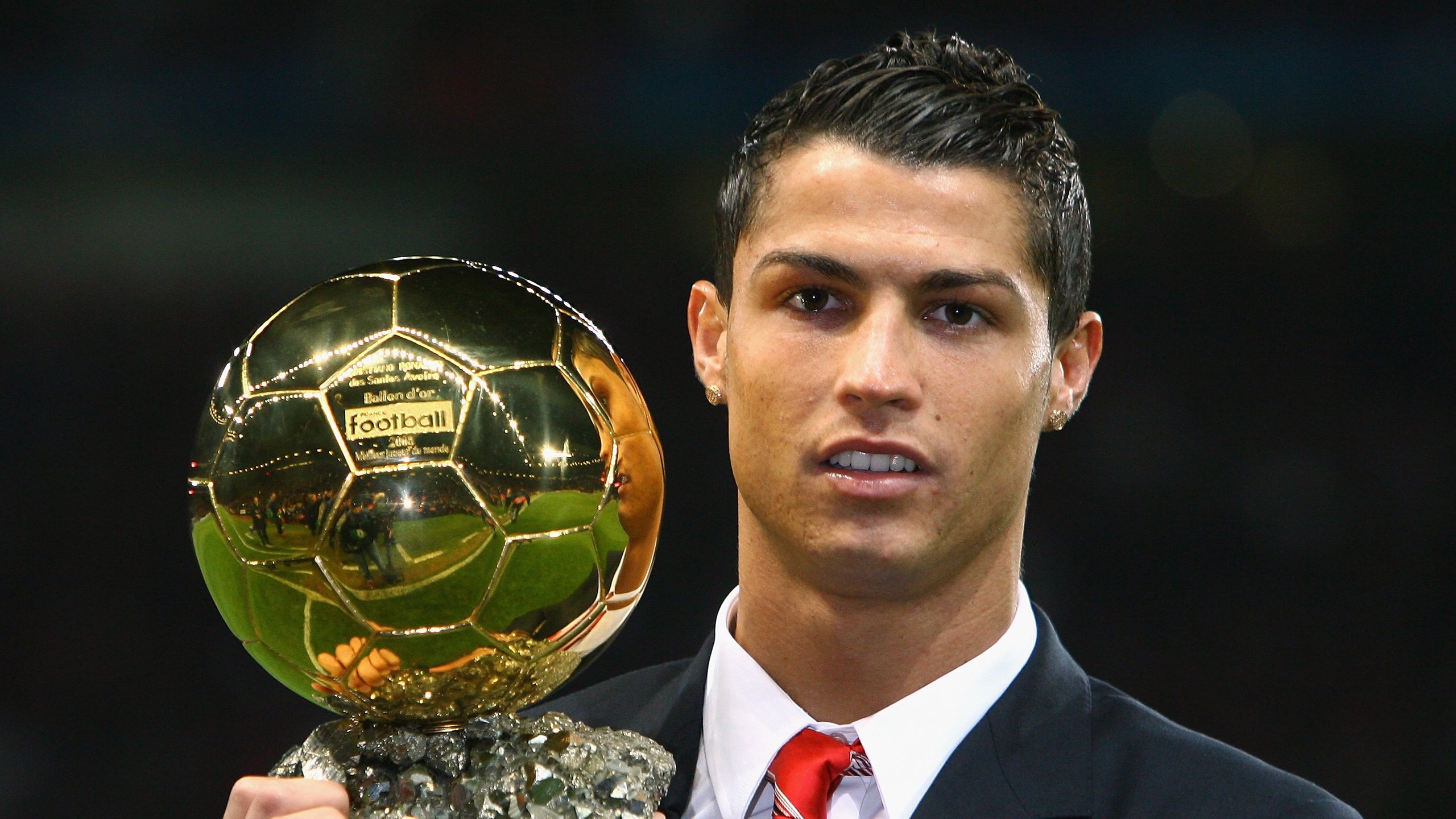 拉什福德刷新纪录之夜，罗马关键战突围加拿大启示录