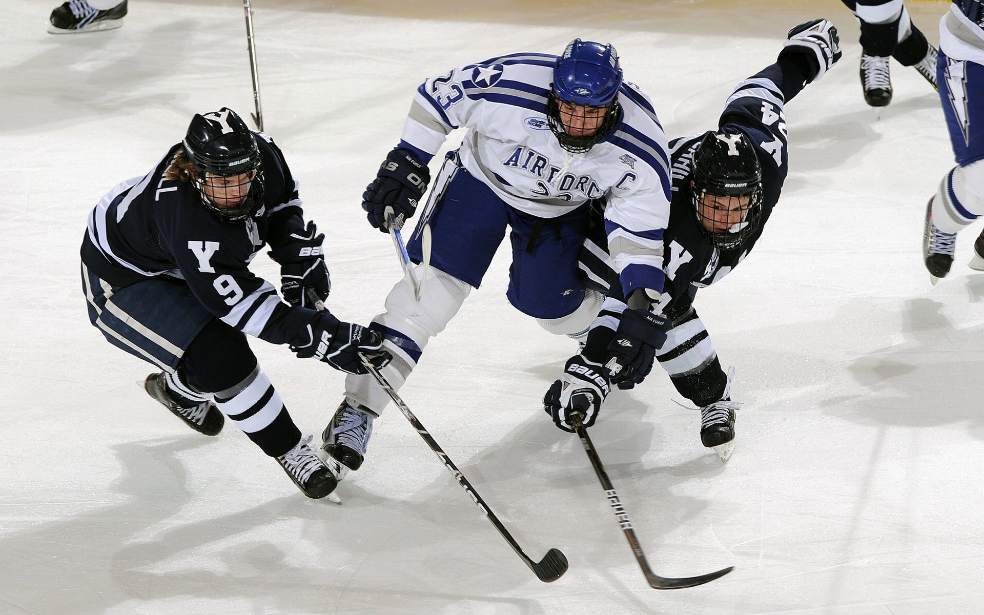 双线征服,从罗马帝国到现代绿茵,唯一性的横扫与传承